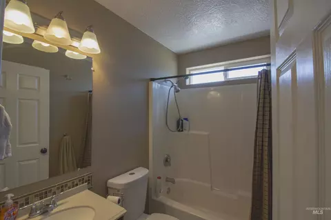 Bath - 2480 W 9th St, Weiser, ID 83672 photo 1 of 2