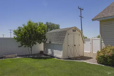 Exterior - 2480 W 9th St, Weiser, ID 83672 photo 2 of 12