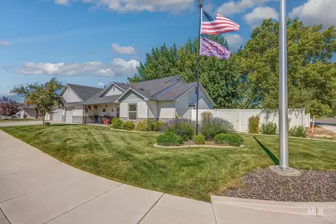 110 Grizzly Dr, Fruitland, ID 83619