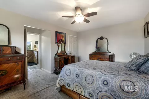 Bedroom - 646 2nd Ave E, Wendell, ID 83355 photo 4 of 4