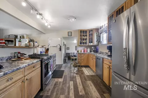 Kitchen - 646 2nd Ave E, Wendell, ID 83355 photo 1 of 3