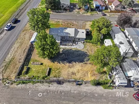 View/Area - 646 2nd Ave E, Wendell, ID 83355 photo 3 of 10