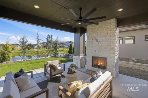 Exterior - 4930 W Braveheart, Eagle, ID 83616 photo 2 of 4