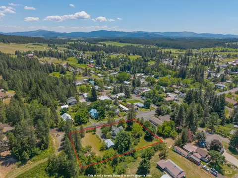 709 Main St, Deary, ID 83823