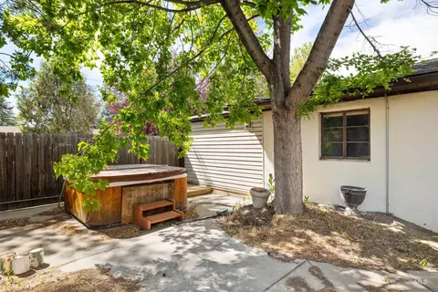 Exterior - 2176 Addison Ave E, Twin Falls, ID 83301 photo 5 of 11