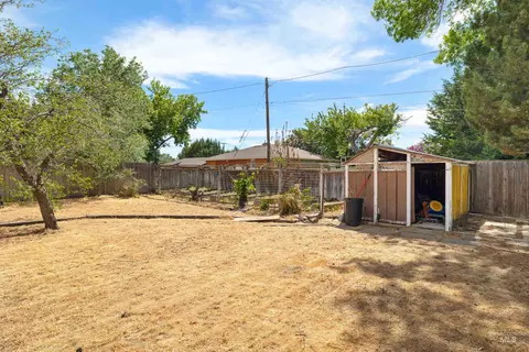 Exterior - 2176 Addison Ave E, Twin Falls, ID 83301 photo 4 of 11