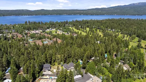 908 Fairway Dr #A, Mccall, ID 83638