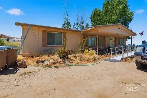 9735 Bill Burns Rd, Emmett, ID 83617