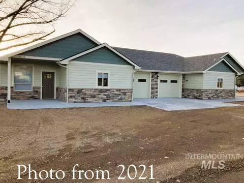 28623 S Benham Ave, Bruneau, ID 83604 photo 2