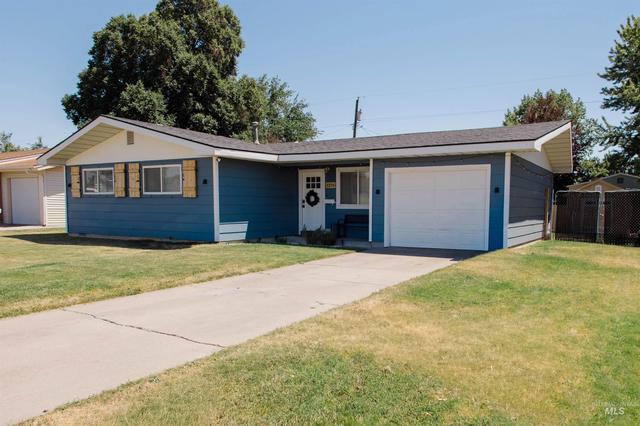 1270 N 3rd E, Mountain Home, ID 83647
