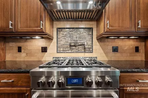 Kitchen - 2283 W Stansbury Dr, Eagle, ID 83616 photo 3 of 3