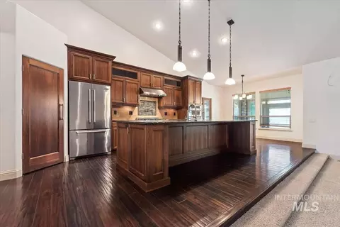 Kitchen - 2283 W Stansbury Dr, Eagle, ID 83616 photo 2 of 3
