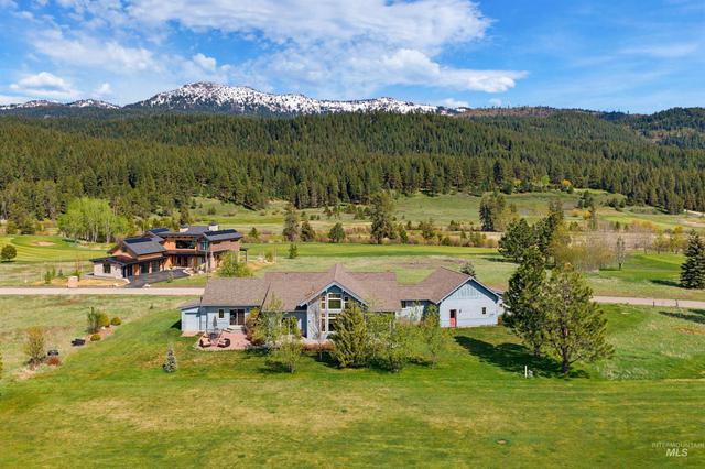 319 Otter Pond Ln, Mccall, ID 83638