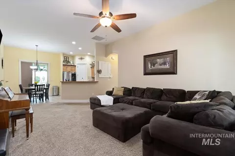 Other - 910 Donna Crt, Parma, ID 83660 photo 4 of 9