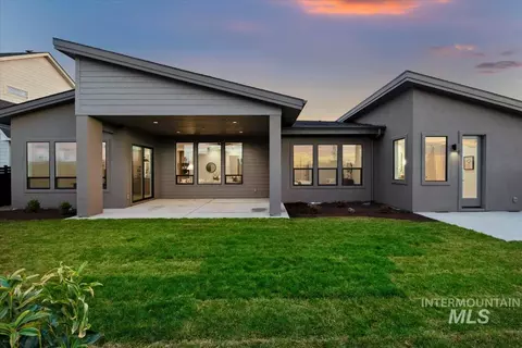 Exterior - 7290 W Bed Mill St, Eagle, ID 83616 photo 2 of 6
