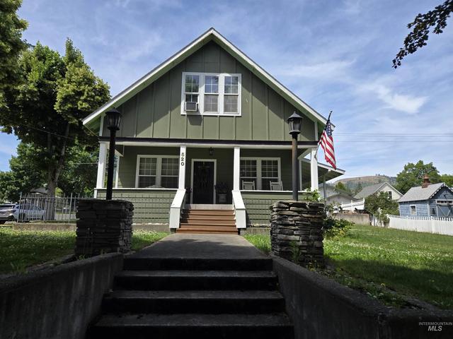 520 Hill St, Kamiah, ID 83536