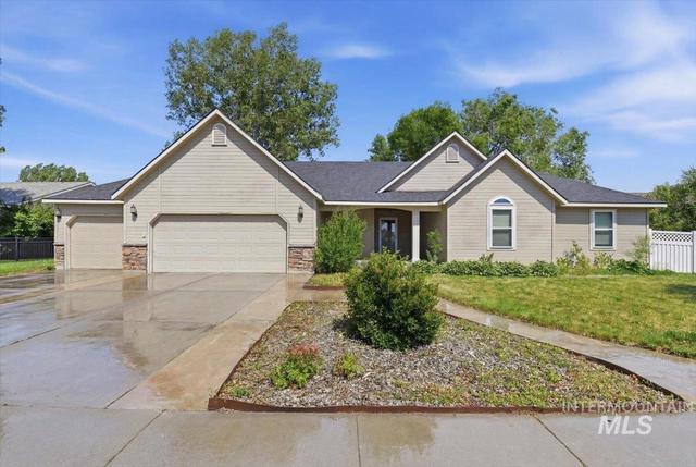2374 NE Trinity Ave, Mountain Home, ID 83647