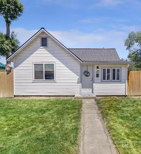 630 3rd Ave W, Twin Falls, ID 83301