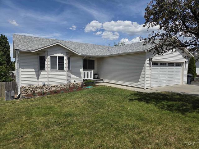 410 Gambels Ln, Moscow, ID 83843