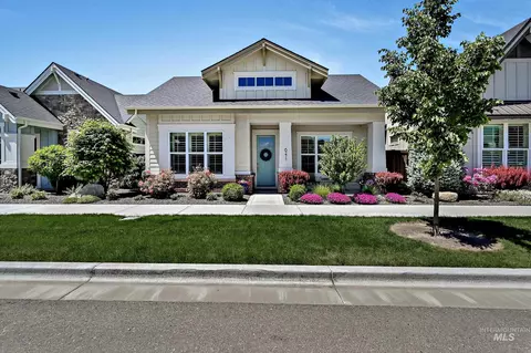 6271 N San Vito Ln, Meridian, ID 83646