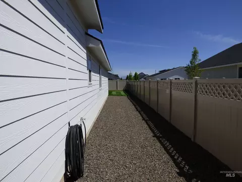 Exterior - 2708 E Buckaroo Dr, Kuna, ID 83634 photo 11 of 14
