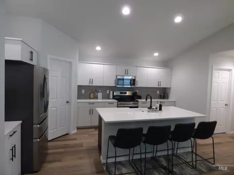 Kitchen - 2708 E Buckaroo Dr, Kuna, ID 83634 photo 1 of 5