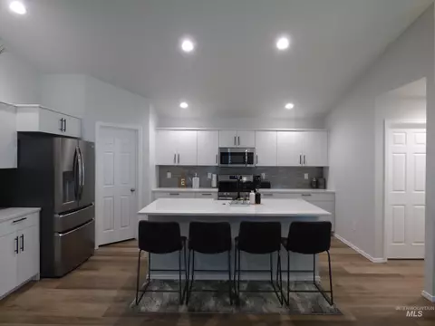 Kitchen - 2708 E Buckaroo Dr, Kuna, ID 83634 photo 2 of 5