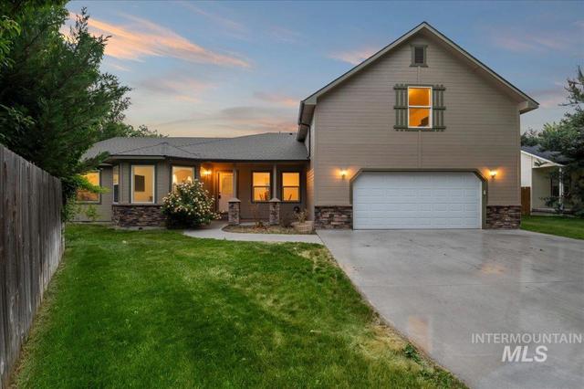 1231 N 14th E, Mountain Home, ID 83647