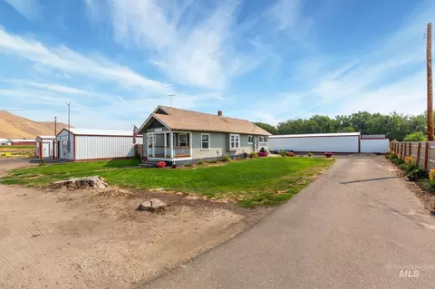 Exterior - 1440 E 6th St, Weiser, ID 83672 photo 3 of 5