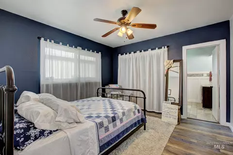 Bedroom - 1440 E 6th St, Weiser, ID 83672 photo 3 of 4