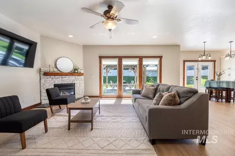 296 N Clearpoint Way, Eagle, ID 83616 photo 5