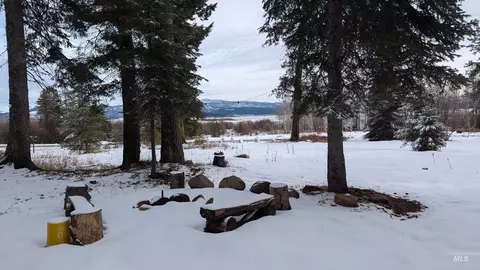 1608 Bear Trail Loop, Cascade, ID 83611 photo 9