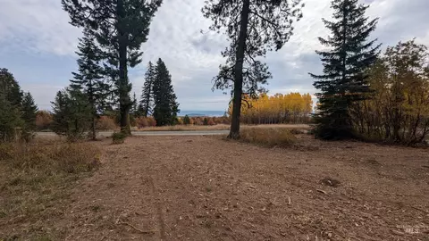 1608 Bear Trail Loop, Cascade, ID 83611 photo 8
