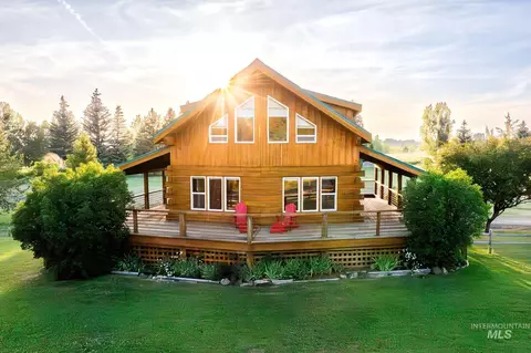 13947 Easy St, Mccall, ID 83638