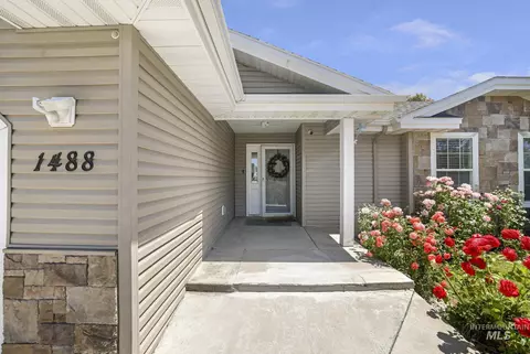 1488 Northern Pine Dr, Twin Falls, ID 83301