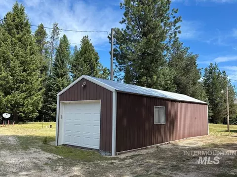 62 Newell Dr, Cascade, ID 83611 photo 5