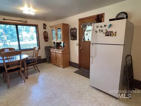62 Newell Dr, Cascade, ID 83611 photo 15