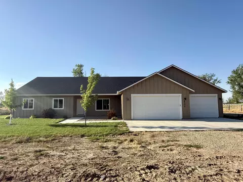 5304 E Lewis Ln, Nampa, ID 83686