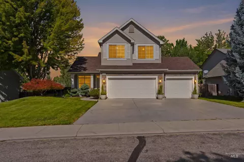 2468 E Heathfield Ct, Eagle, ID 83616