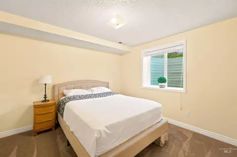 Bedroom - 2468 E Heathfield Ct, Eagle, ID 83616 photo 4 of 4