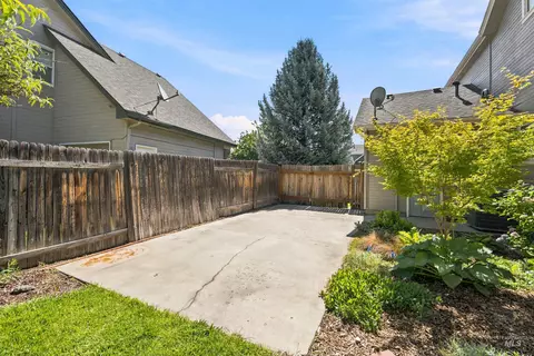 Exterior - 2468 E Heathfield Ct, Eagle, ID 83616 photo 13 of 16