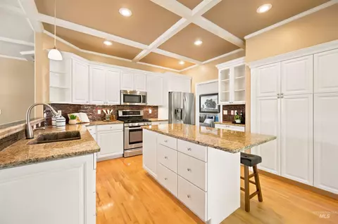 Kitchen - 2468 E Heathfield Ct, Eagle, ID 83616 photo 1 of 4