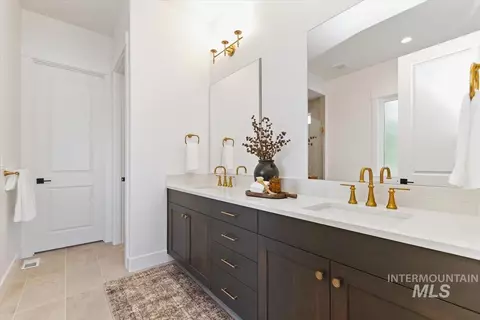 Bath - 6295 W Sollas Ct, Eagle, ID 83616 photo 1 of 8