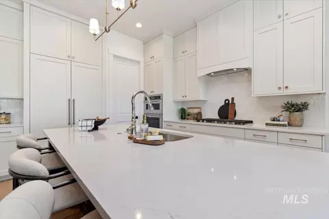 Kitchen - 6295 W Sollas Ct, Eagle, ID 83616 photo 6 of 7