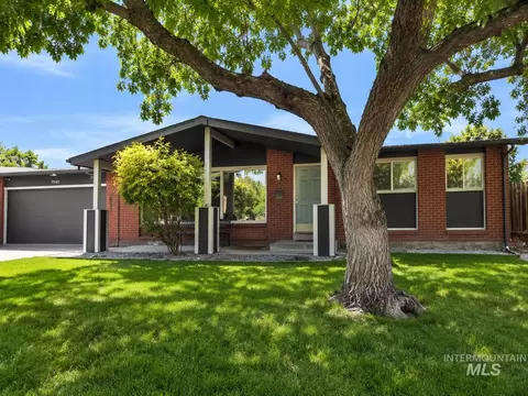 7940 W Galena Dr, Boise, ID 83709
