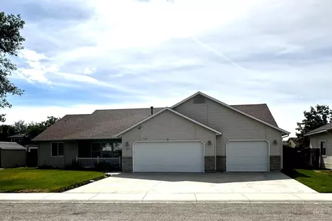 1859 S Labrador, Meridian, ID 83642
