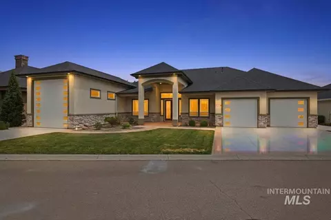 11274 W Royal Ridge Ct, Nampa, ID 83686