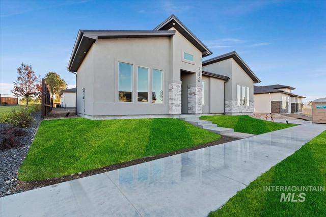 11141 S Corballis Ln, Kuna, ID 83634