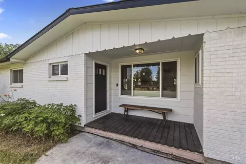 355 E Beacon Light Rd, Eagle, ID 83616 photo 3