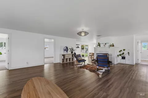 355 E Beacon Light Rd, Eagle, ID 83616 photo 9